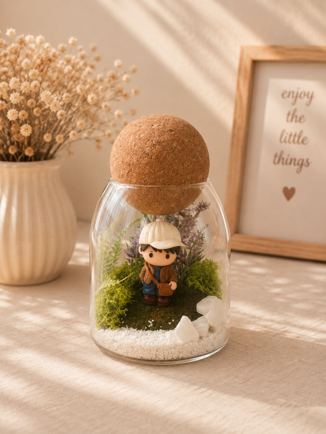 Terrarium With Ball Cork